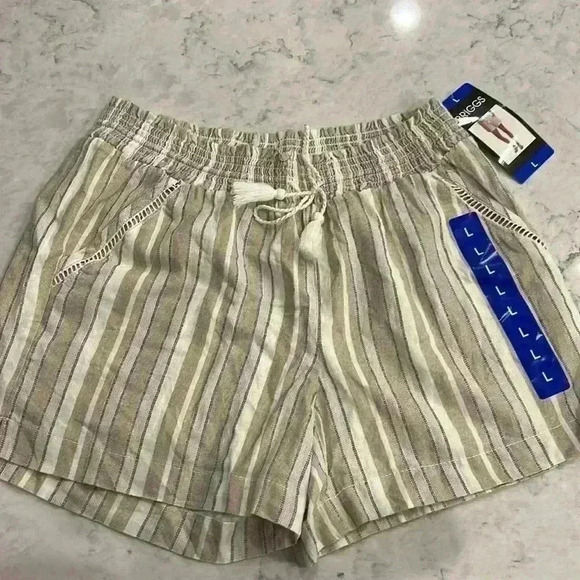 Briggs Womens Shorts size Large nwt Beige white blue Striped Linen Blend Bermuda - Picture 1 of 3